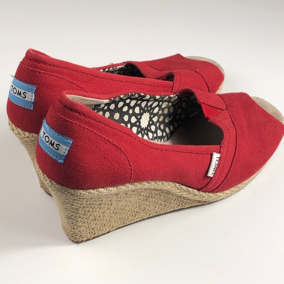 Womens red Toms wedges size W9 - Picture 1 of 7